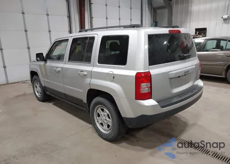 2014 Jeep Patriot Sport z USA, uszkodzony, nr VIN 1C4NJPBA5ED534497